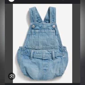 Old Navy Baby Unisex Overalls. Jean Shortall Romper for Baby. 3-6 months